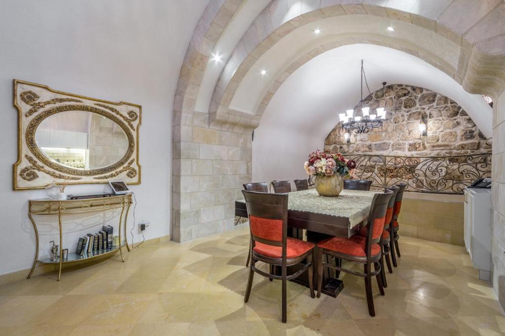 Western Wall Luxury House - Avraham Jerusalem Exteriör bild
