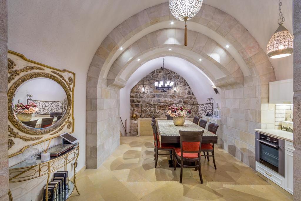 Western Wall Luxury House - Avraham Jerusalem Exteriör bild